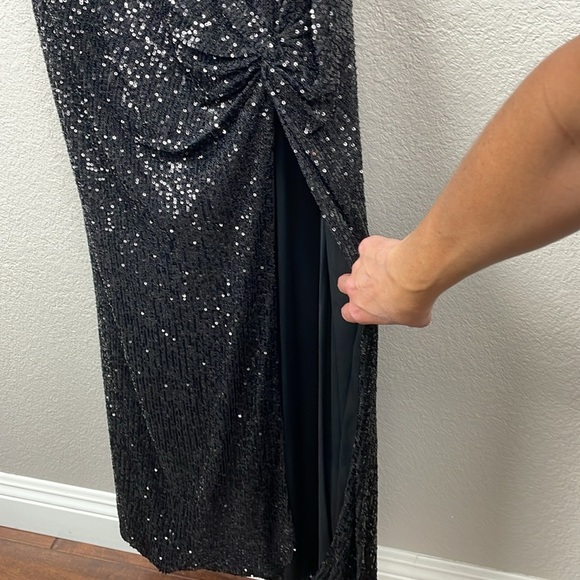 Ieena Mac Duggal 11279 High Slit Halter Neckline Dress Black Sequin Plus Size 20 - Picture 6 of 15